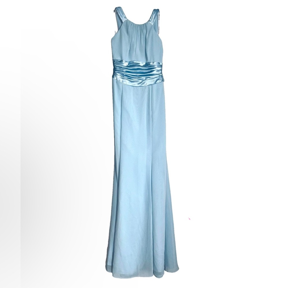 David’s Bridal Chiffon and Charmeuse in Capri (light blue)
Dress Style: #F12732